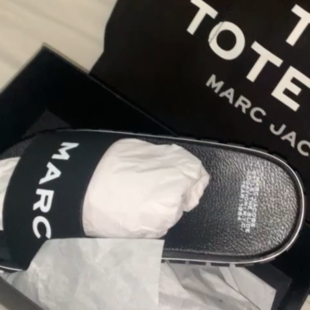 Marc Jacob Slides